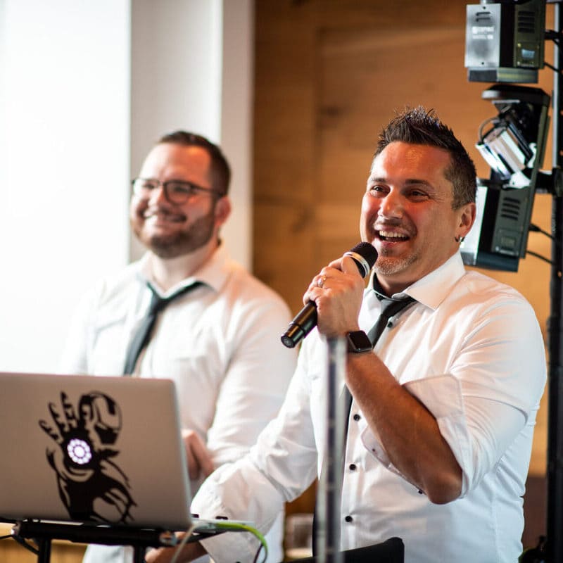 Die DeejayWG | Deine premium Wedding & Event DJs