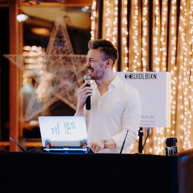JulesTonic – Open Format DJ